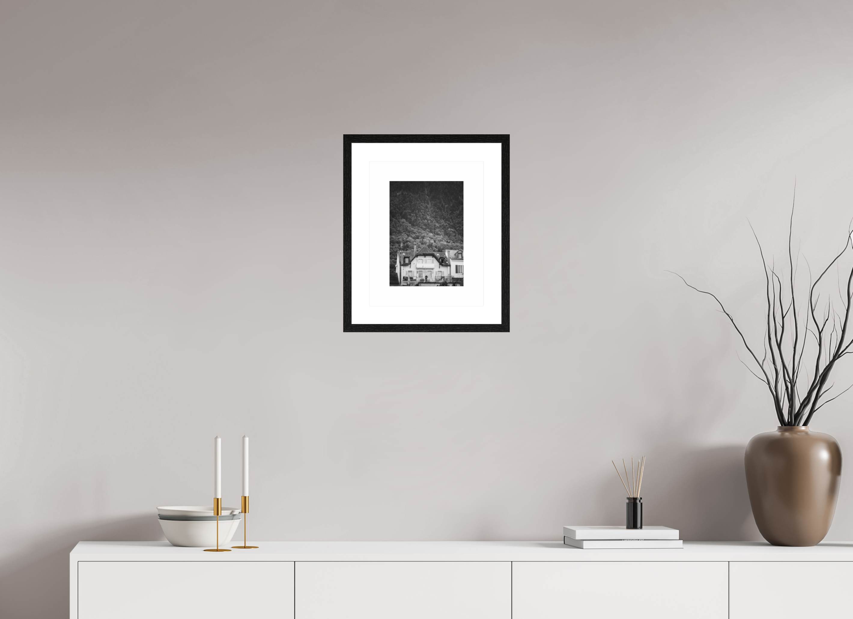 20 x 28 cm, Black thin frame PP5 BW Ilford Small house