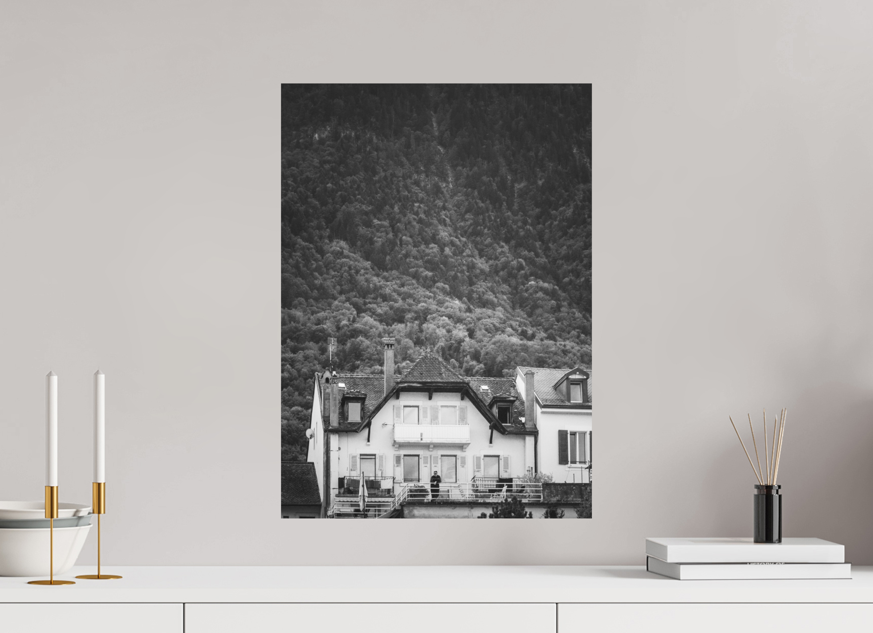 40 x 56 cm, Dibond Alu BW Mat Small house