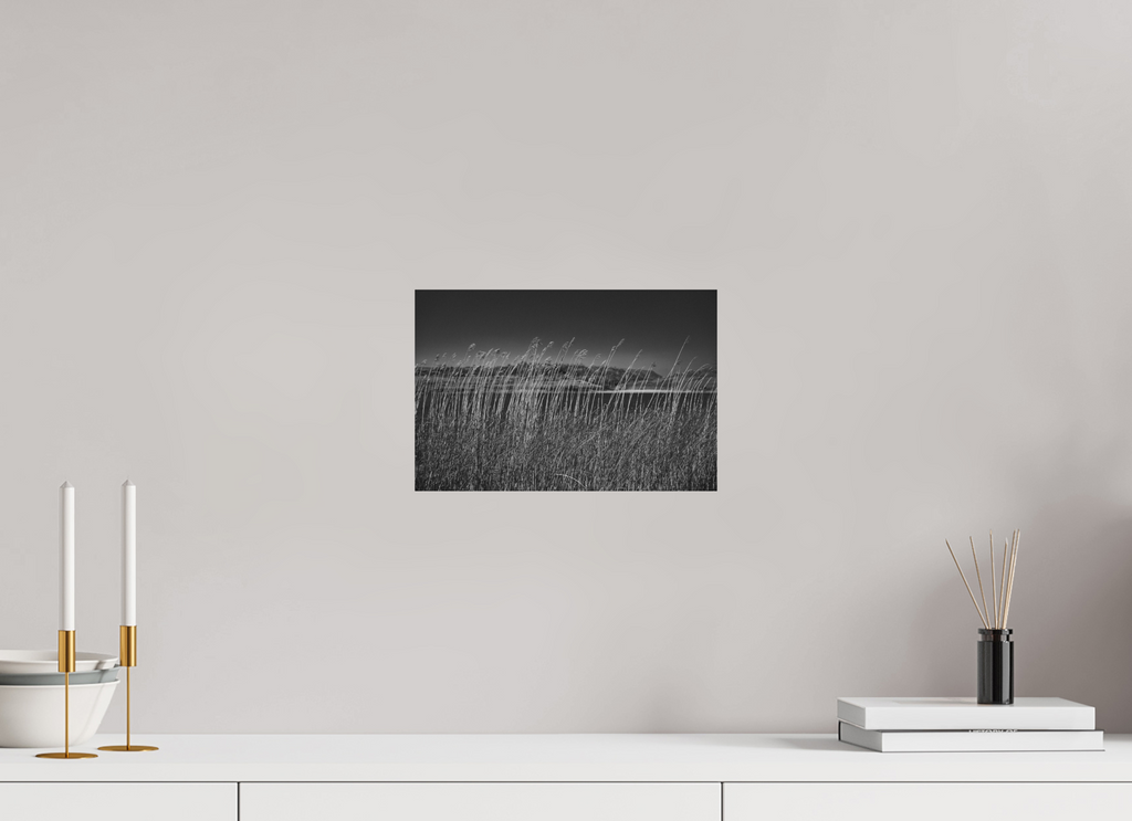 30 x 20 cm, Dibond Alu BW Mat Loch in the Background