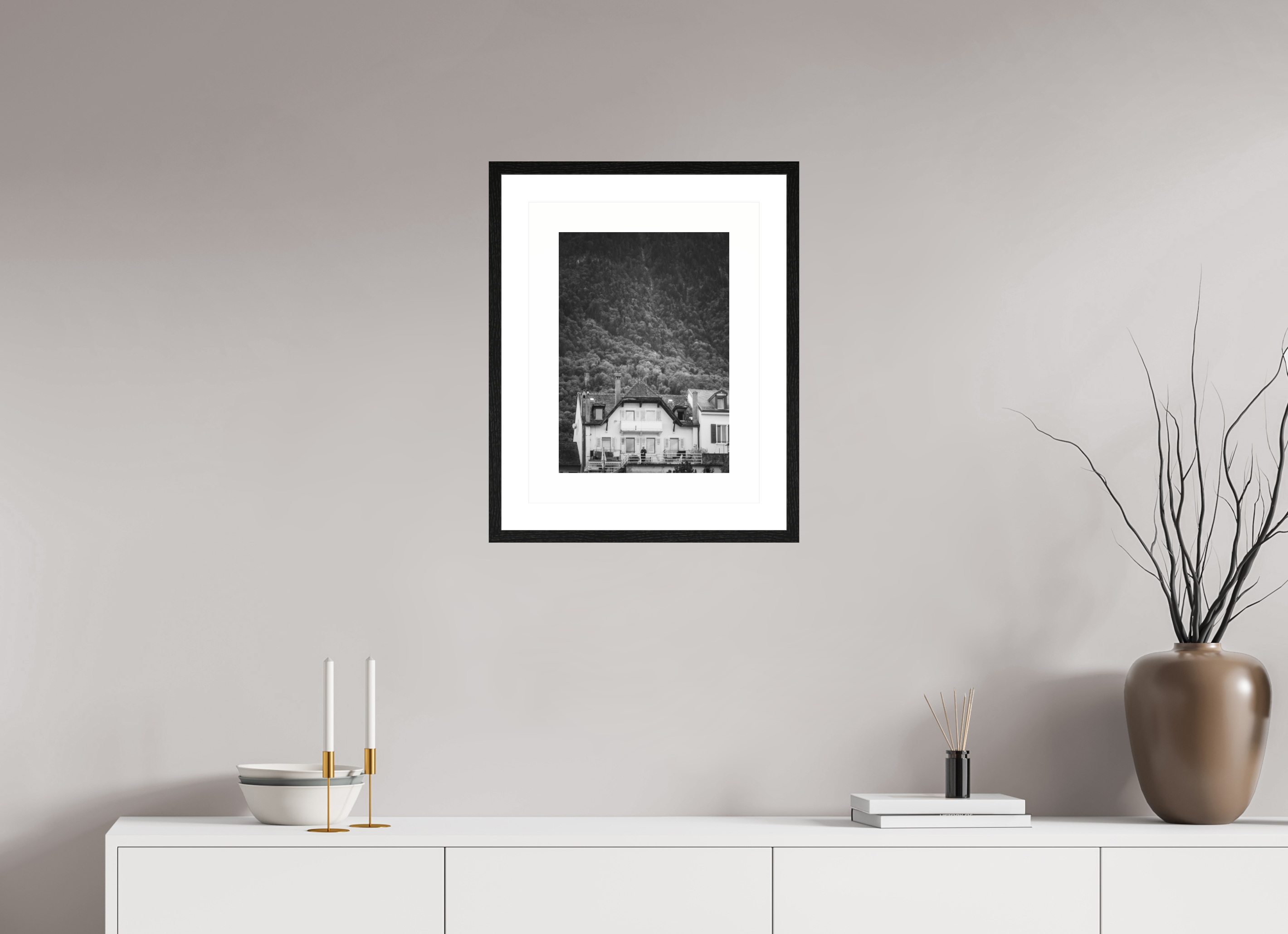 30 x 42 cm, Black thin frame PP5 BW Ilford Small house