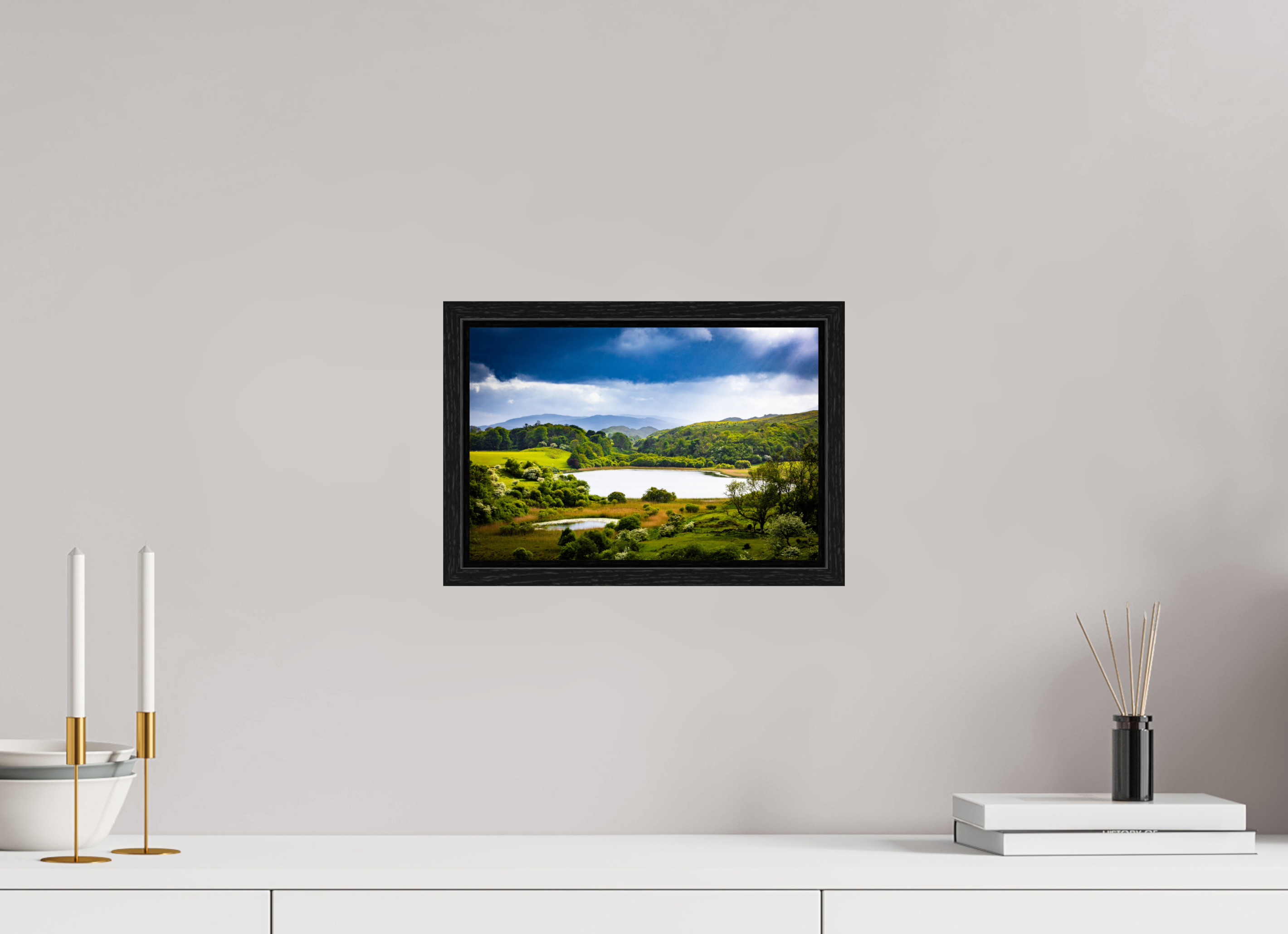 30 x 20 cm, Floater Frame Light on a Loch