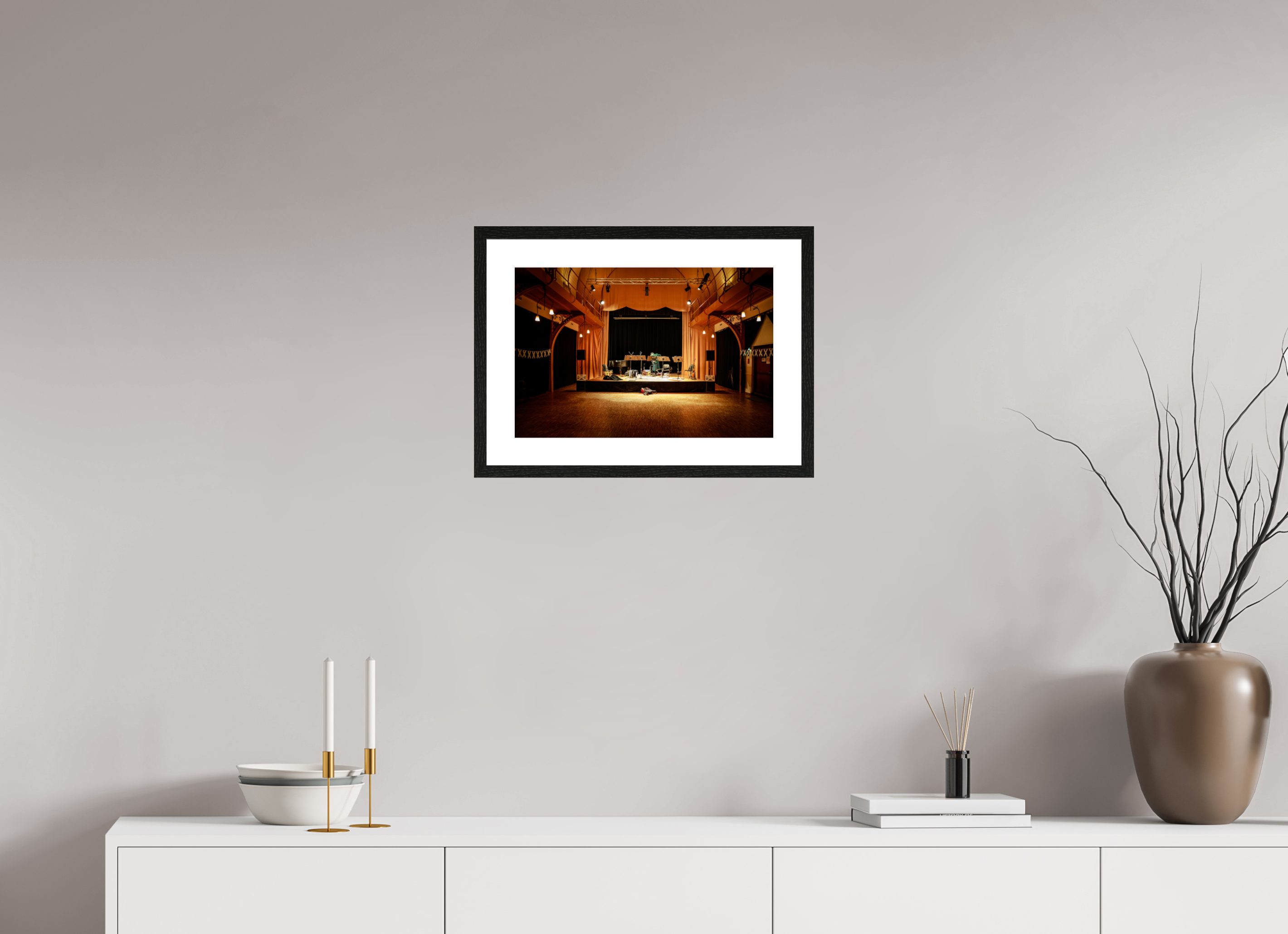 45 x 30 cm, Black Frame Colour Fuji Gloss Lonely Musician