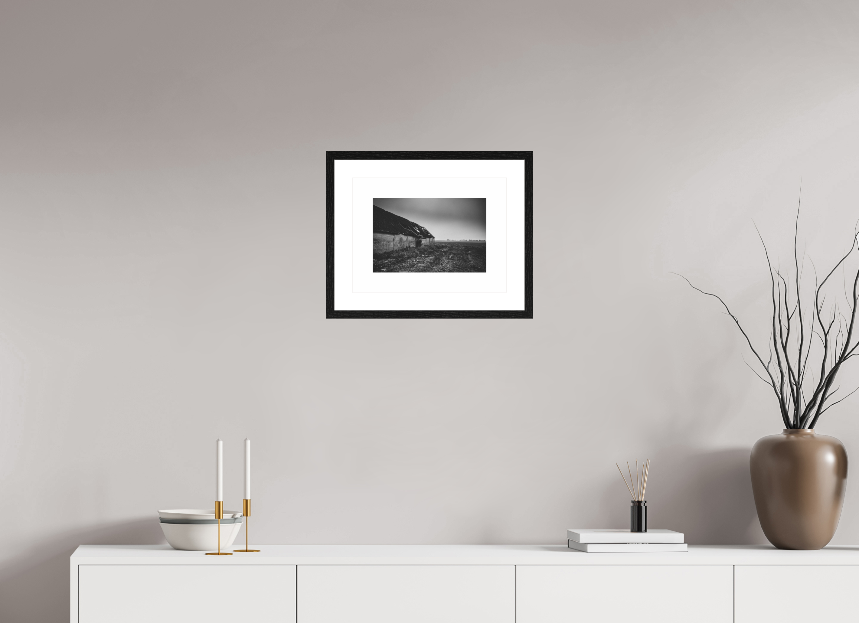 30 x 20 cm, Black thin frame PP5 BW Ilford Barn in the middle of nowhere