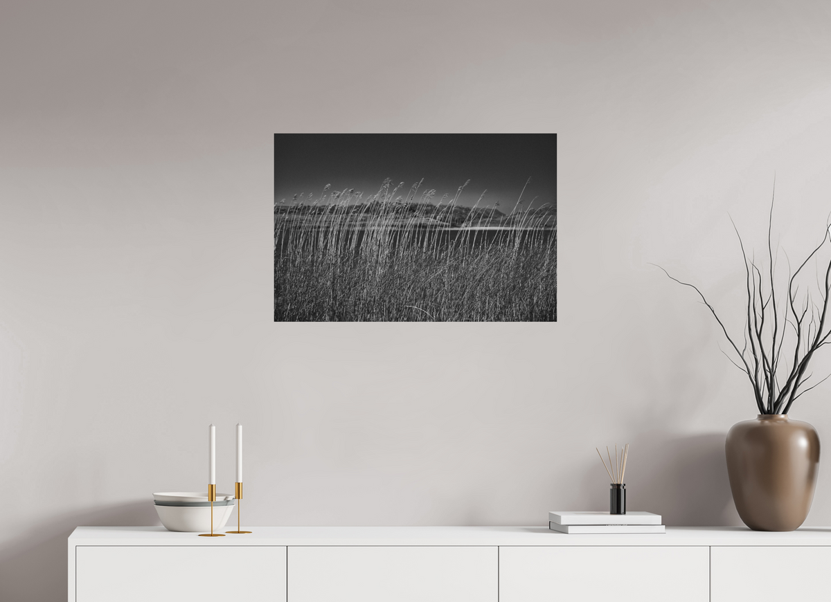75 x 50 cm, Dibond Alu BW Mat Loch in the Background